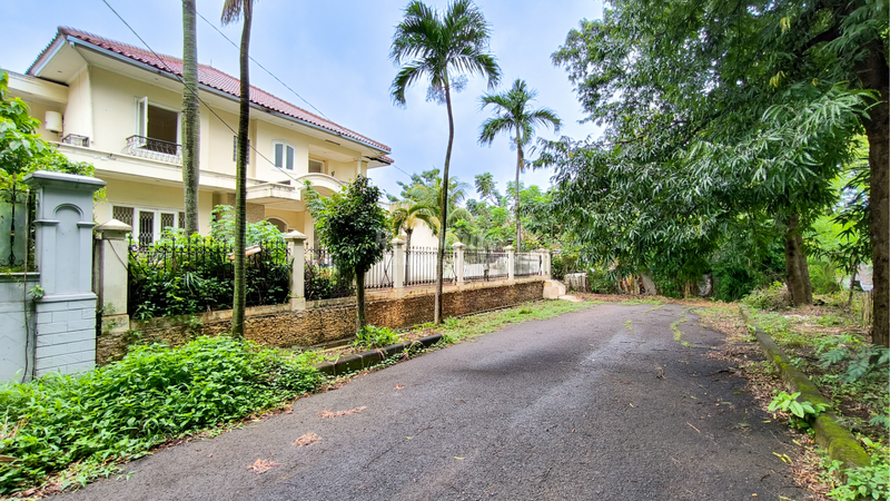 Rumah Besar LT 600m2 Kawasan Premium Lebak Bulus - Potensi Komersial Tinggi