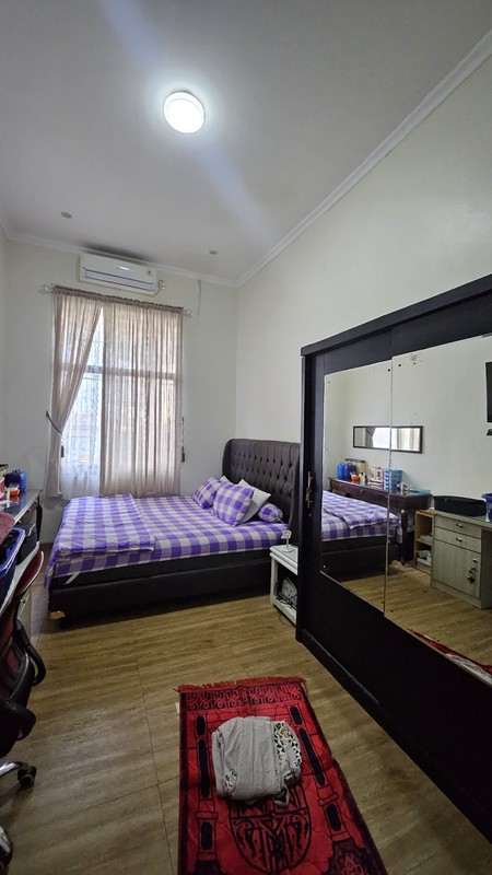 Investasi Cepat: Rumah Kos + Warteg, Pinggir Jalan Bintaro Utama