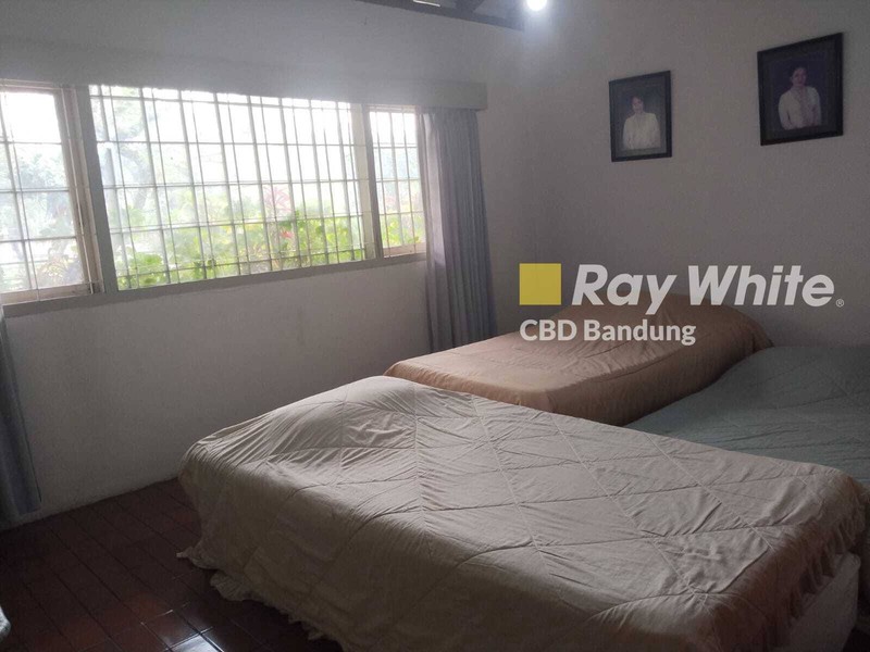 Rumah 2 Lantai Strategis di Jalan Raya Maribaya, Lembang