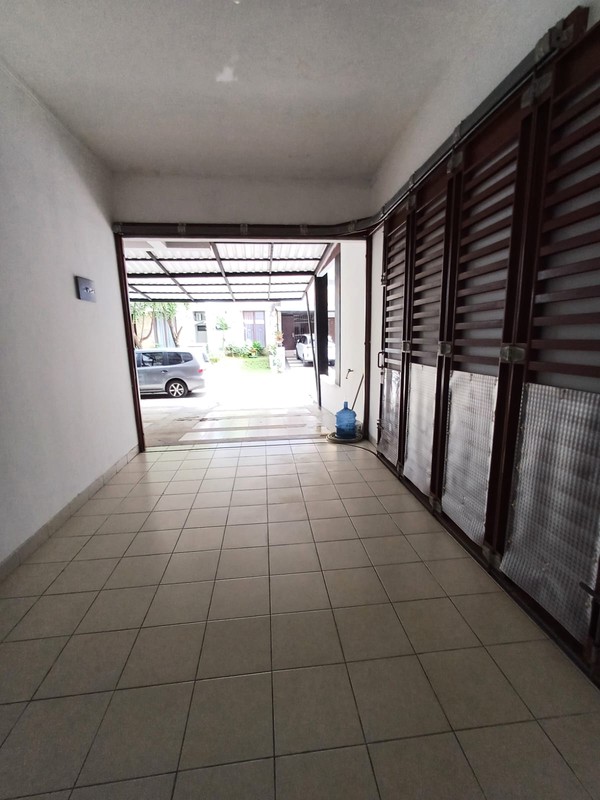 Rumah 2 Lantai Siap Huni dengan Hunian Nyaman dan Asri @Bintaro Jaya Sektor 9