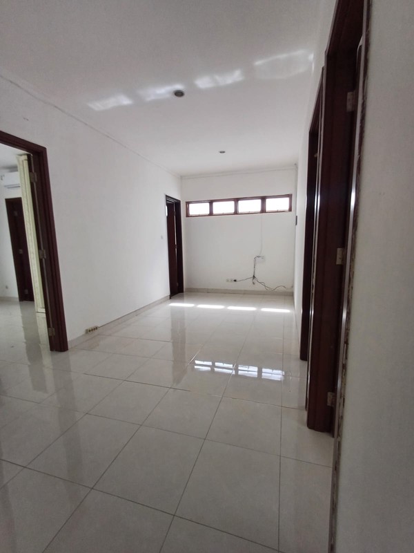 Rumah 2 Lantai Siap Huni dengan Hunian Nyaman dan Asri @Bintaro Jaya Sektor 9