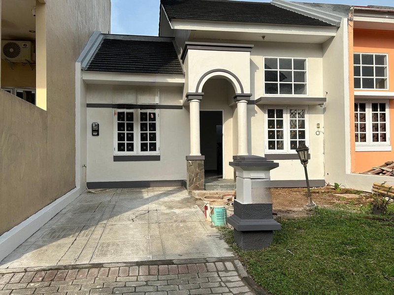 Rumah 1 Lantai Sudah Renovasi di  Kota Wisata Cibubur 