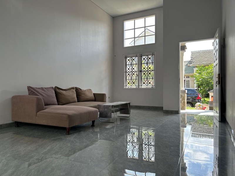 Rumah 1 Lantai Sudah Renovasi di  Kota Wisata Cibubur 