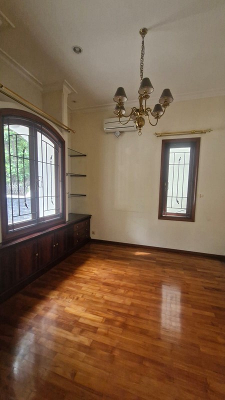 Dijual Rumah Lokasi Strategis Area Brawijaya, Kebayoran Baru, Jakarta Selatan