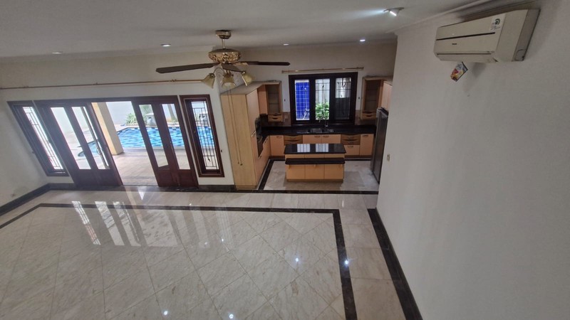 Dijual Rumah Lokasi Strategis Area Brawijaya, Kebayoran Baru, Jakarta Selatan