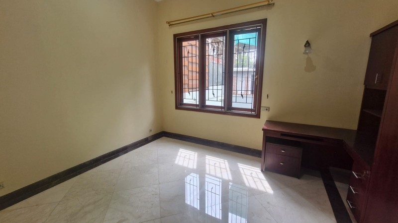 Dijual Rumah Lokasi Strategis Area Brawijaya, Kebayoran Baru, Jakarta Selatan