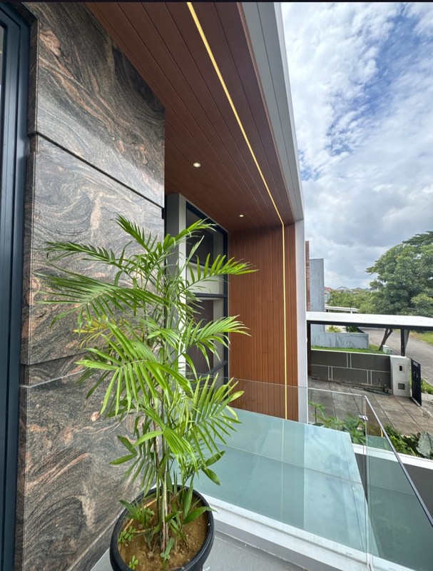 JUAL RUMAH 3 LANTAI CITRALAND WOODLAND