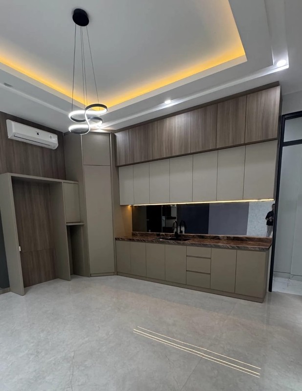 JUAL RUMAH 3 LANTAI CITRALAND WOODLAND