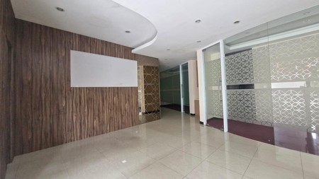 Dijual Rumah Lokasi Strategis Di Jl. Woltermongonsidi, Kebayoran Baru, Jakarta Selatan