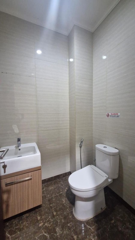 Dijual Rumah Lokasi Strategis Di Jl. Woltermongonsidi, Kebayoran Baru, Jakarta Selatan