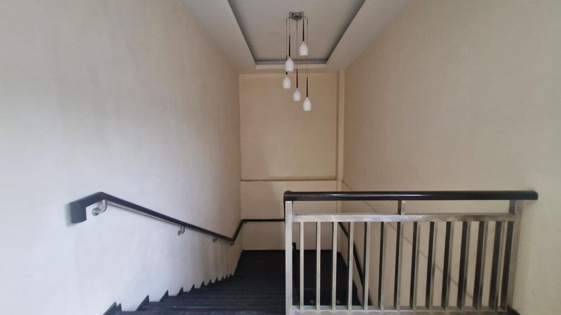 Dijual Rumah Lokasi Strategis Di Jl. Woltermongonsidi, Kebayoran Baru, Jakarta Selatan