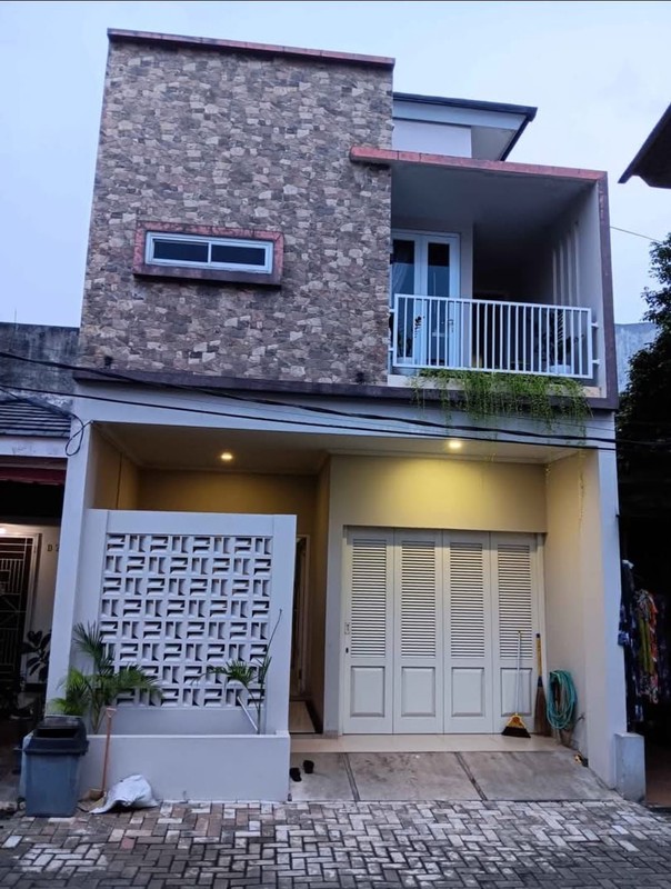 Rumah Bagus Di Alam Indah Residence, Jl Pajak Raya, Cipadu Tangerang Selatan