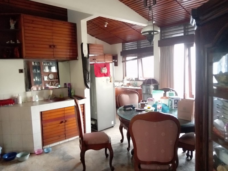 Rumah Dijual di Jalan Warung Jati Timur