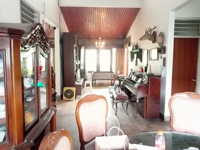 Rumah Dijual di Jalan Warung Jati Timur