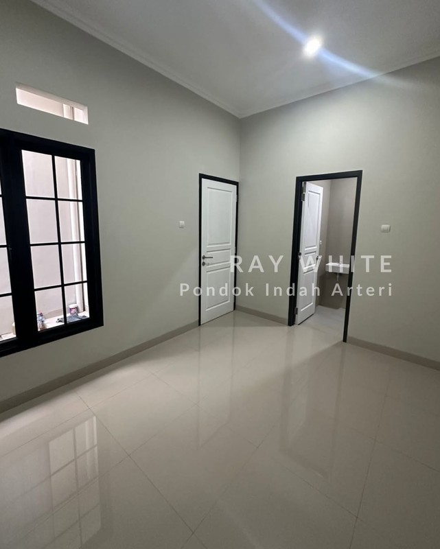 Rumah Brand New Cinere 2 Lantai Carport  2 Mobil