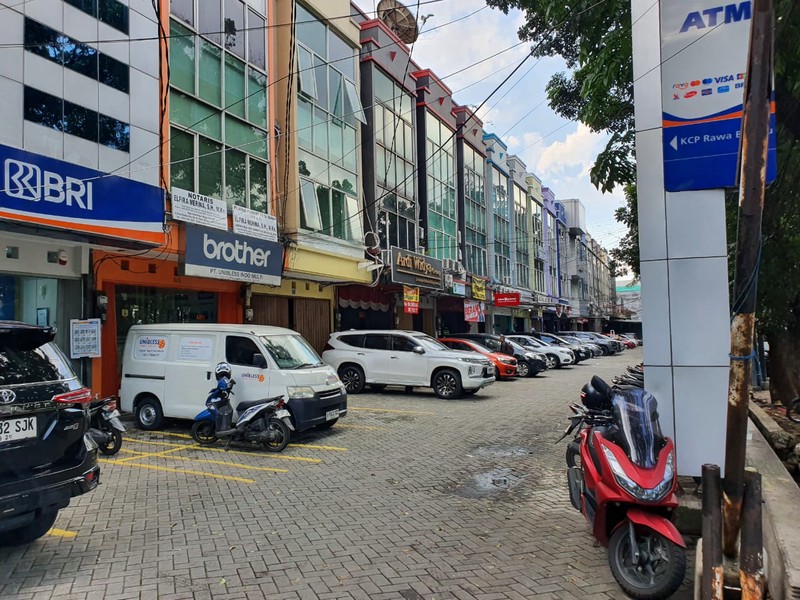 Dijual Ruko Grand Pasar Lokasi Strategis Di Jl. Raya Pasar Minggu, Jakarta Selatan