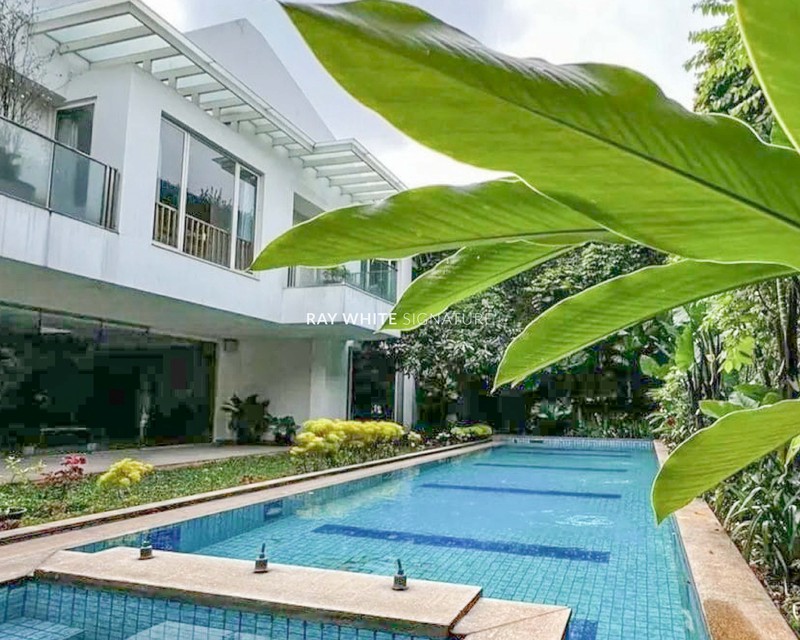 Rumah Mewah Siap Huni di Jl Patal Senayan Design Modern