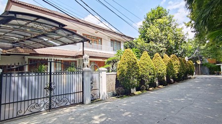 Rumah Hoek komersial Gading Putih Raya, Kelapa Gading 735m2