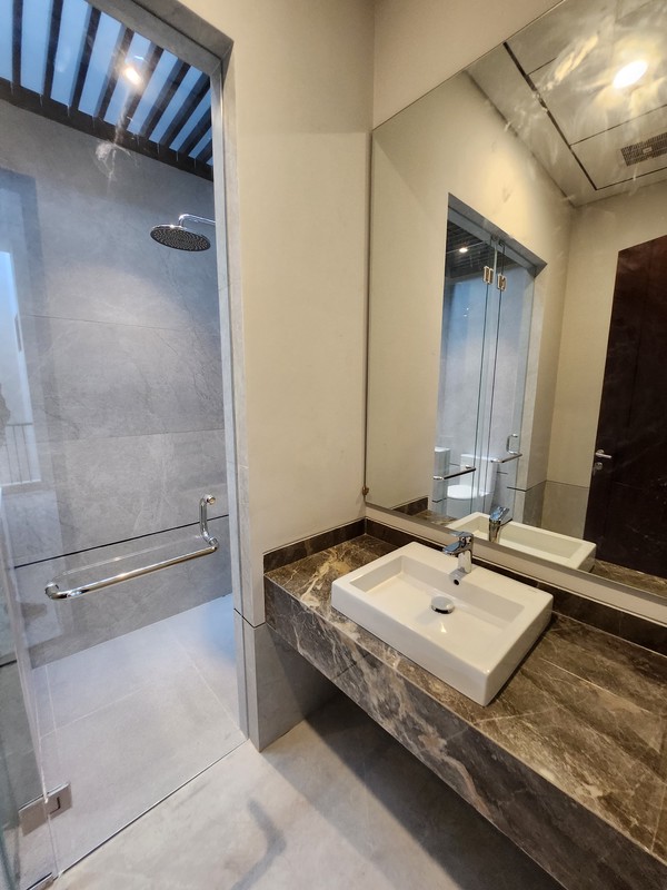 4 Milyar-an Rumah Baru Citraland Internasional Village Surabaya dekat GWALK, Sekolah Ciputra, UNESA