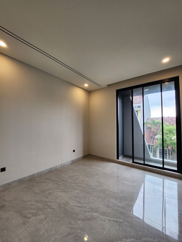 4 Milyar-an Rumah Baru Citraland Internasional Village Surabaya dekat GWALK, Sekolah Ciputra, UNESA