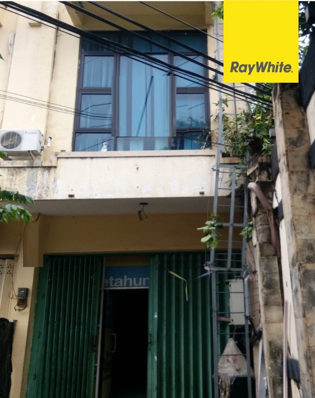 Dijual Ruko 3 lantai di Jalan Tegalsari Surabaya Pusat