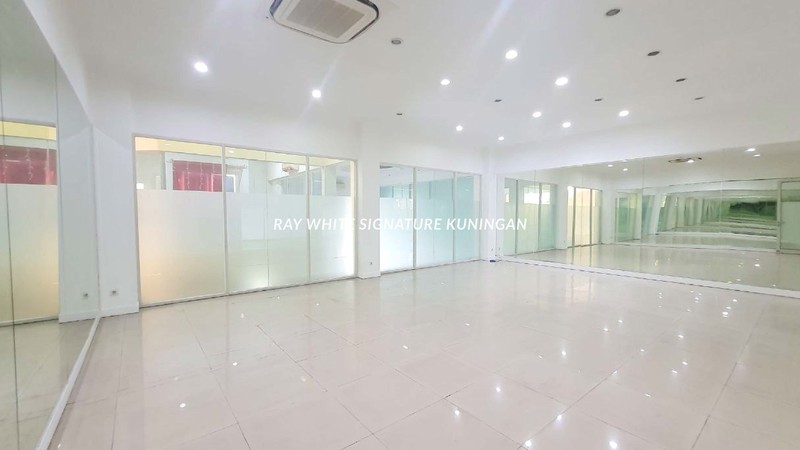 Ruang Usaha di Lokasi Premium Senopati Kebayoran Baru