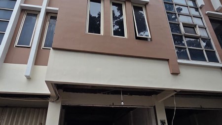 Ruko 4 Lantai Siap Pakai dan Lokasi Strategis @Bintaro jaya Sektor 3A