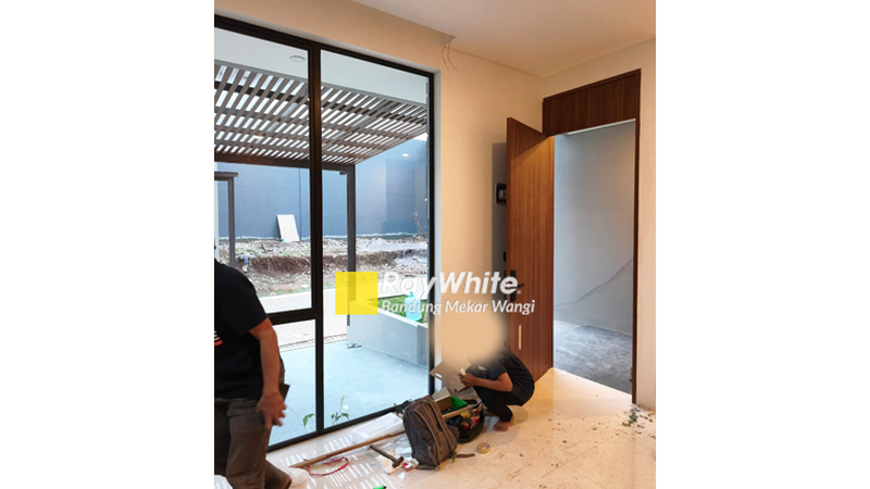 Rumah Riverside Residence Minimalis Modern