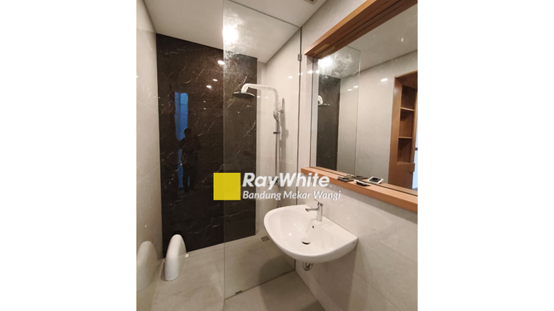 Rumah Riverside Residence Minimalis Modern