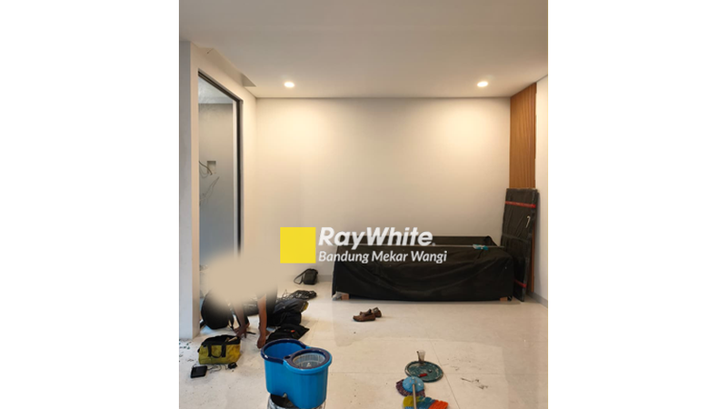 Rumah Riverside Residence Minimalis Modern