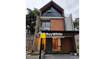 Rumah Riverside Residence Minimalis Modern