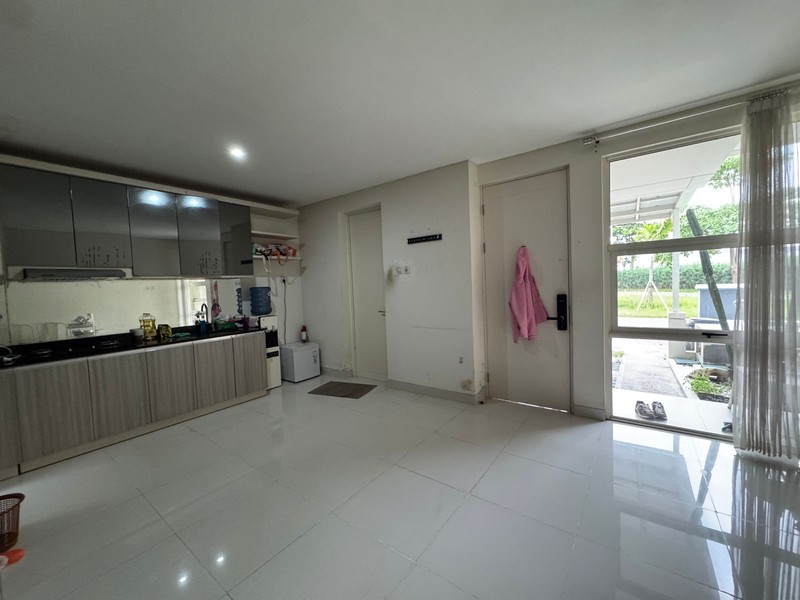 Jual Rumah semi furnish siap huni Pakuwon City