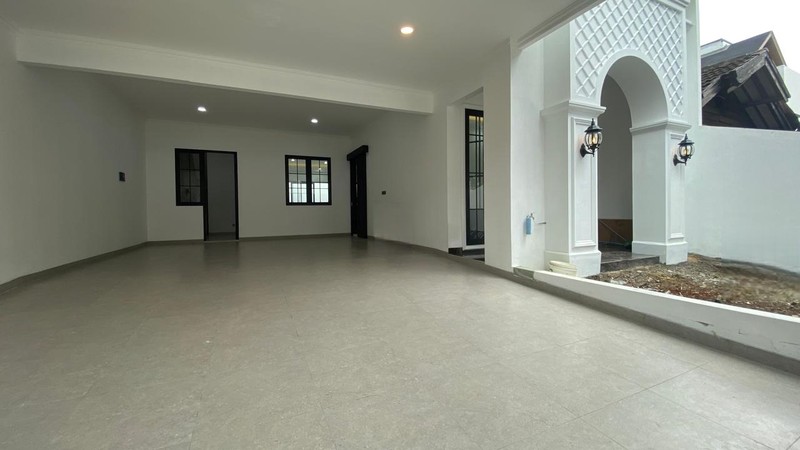 Rumah Mewah dengan Design American Clasik di Bintaro Sektor 3