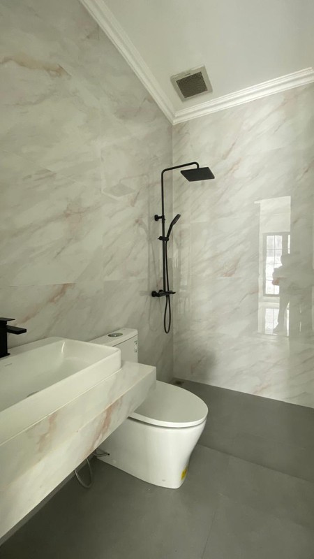 Rumah Mewah dengan Design American Clasik di Bintaro Sektor 3