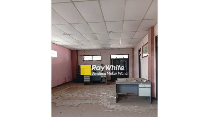 Ruang Usaha Mainroad Soekarno Hatta