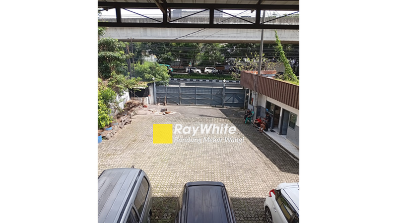 Ruang Usaha Mainroad Soekarno Hatta