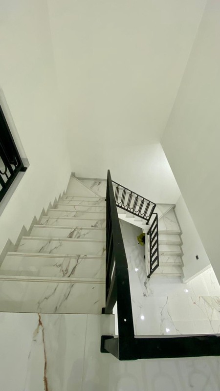 Rumah Mewah dengan Design American Clasik di Bintaro Sektor 3