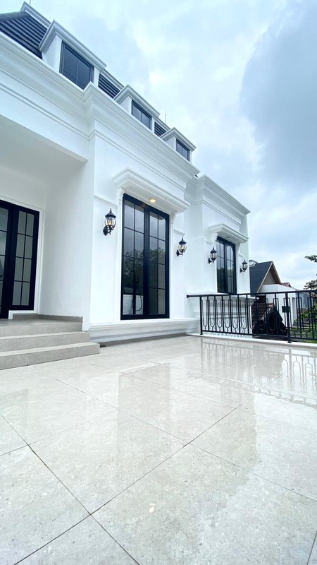 Rumah Mewah dengan Design American Clasik di Bintaro Sektor 3
