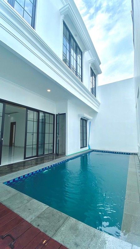 Rumah Mewah dengan Design American Clasik di Bintaro Sektor 3