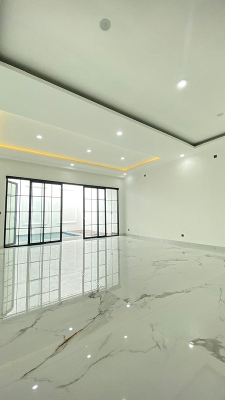 Rumah Mewah dengan Design American Clasik di Bintaro Sektor 3