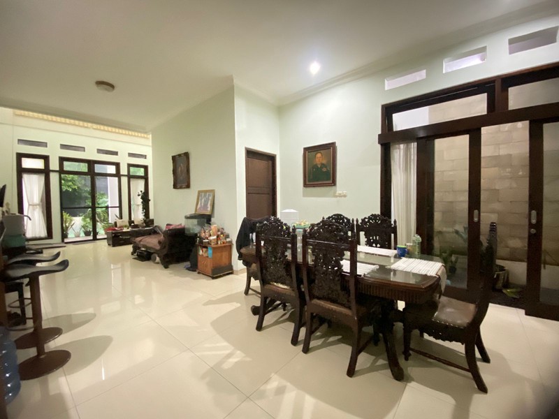 Cilandak belakang highscope tb simatupang rumah private swimpool