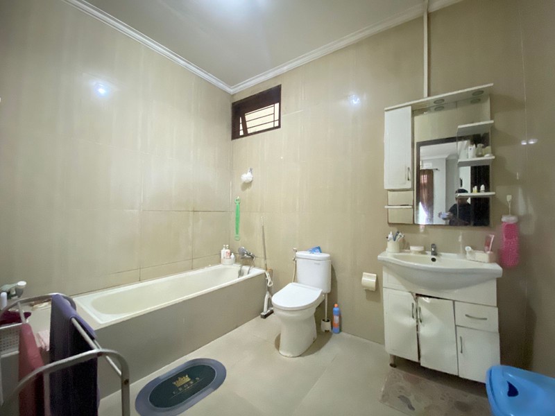 Cilandak belakang highscope tb simatupang rumah private swimpool