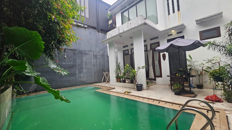 Cilandak belakang highscope tb simatupang rumah private swimpool