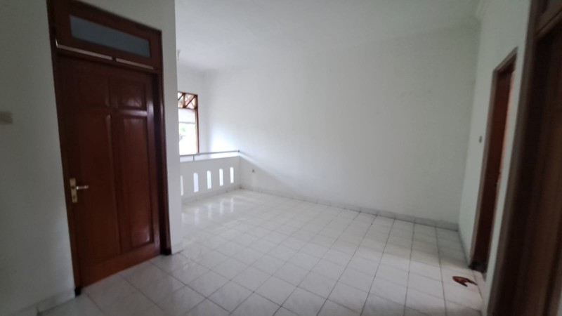 Dijual Rumah 2 Lantai dakam perum dekat dengan jalan godean km 2.8, Ngestiharjo, Kasihan, Bantul Harga: Rp 1.900.000.000