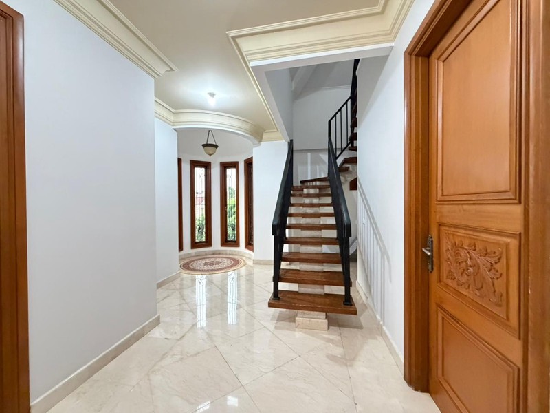 Rumah Castle Puspita Loka Bsd City