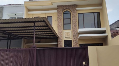 Dijual Rumah Lokasi Strategis Di Jl. Johari, Tanah Kusir, Jakarta Selatan