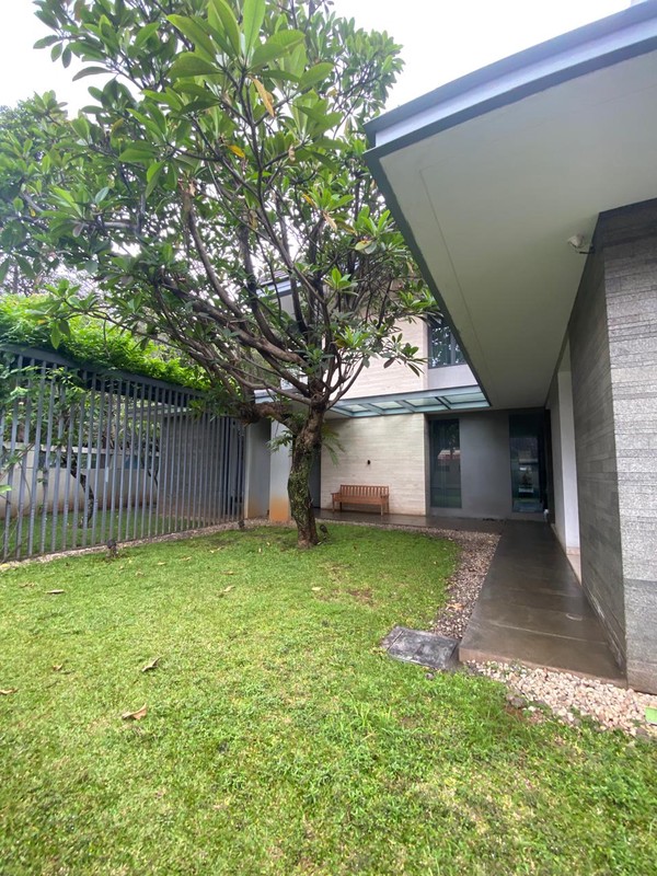 Dijual Rumah Mewah Nyaman Lokasi Bagus Di Ciniru, Rawa Barat, Jakarta Selatan