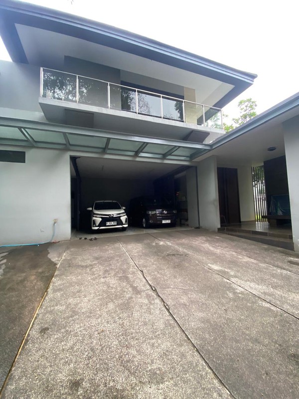 Dijual Rumah Mewah Nyaman Lokasi Bagus Di Ciniru, Rawa Barat, Jakarta Selatan