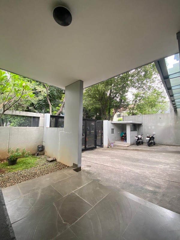 Dijual Rumah Mewah Nyaman Lokasi Bagus Di Ciniru, Rawa Barat, Jakarta Selatan