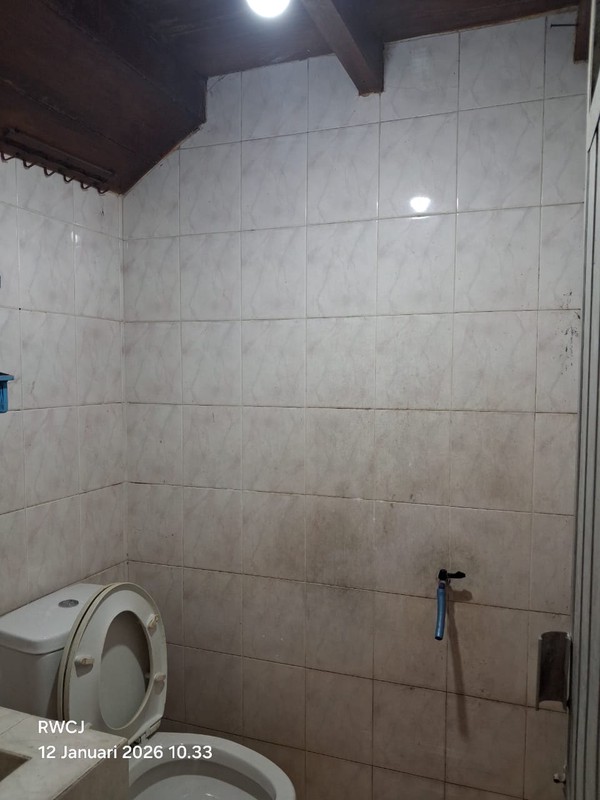 Disewakan Ruang Usaha Strategis 2 Lantai di Jalan Laksda Adisucipto , Pusat Keramaian, Caturtunggal, Depok, Sleman